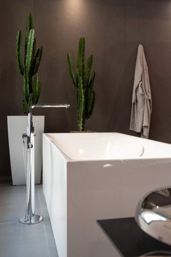 Смеситель для ванны Grohe Lineare New, однорычажный, хром (23792001)