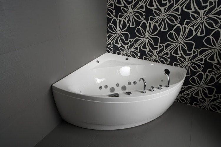 Ванна з гідромасажем Balteco Linea 15, 150x150 (LINEA15)